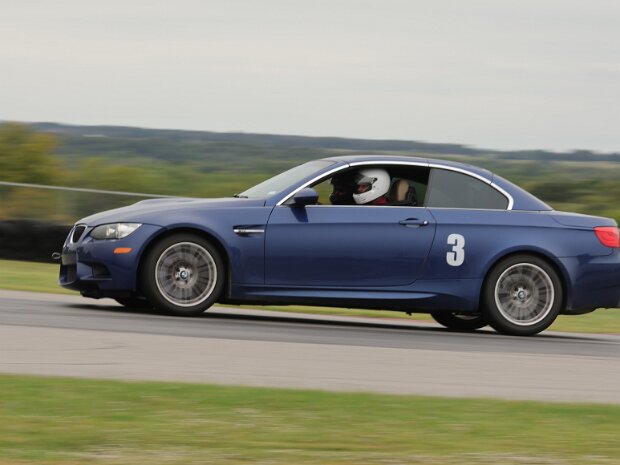 3 Blu BMW