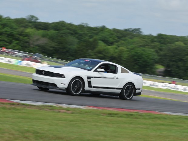 34 White 302 Boss
